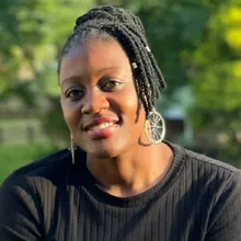 Marcia, language services specialist at Grad Coach